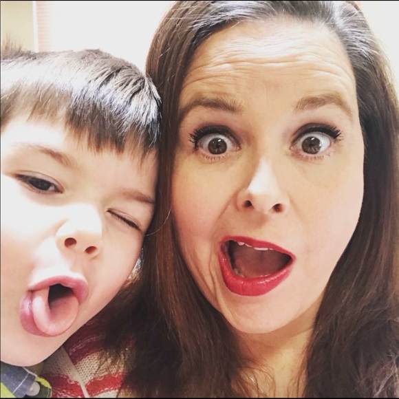 Meet your Posher, Lisa the sometimes actress - Picture 8 of 8